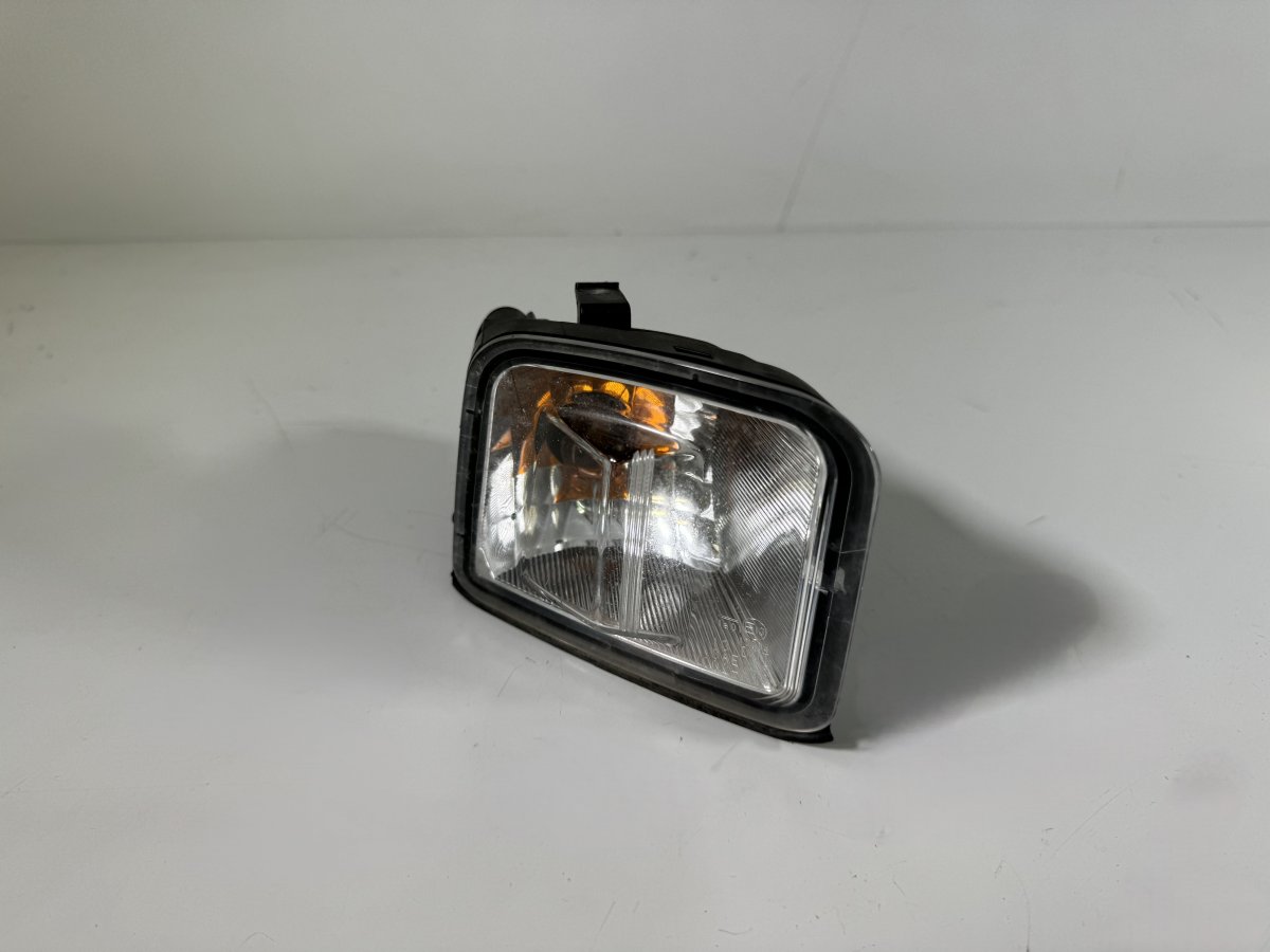 Subaru Levorg Indicator front right