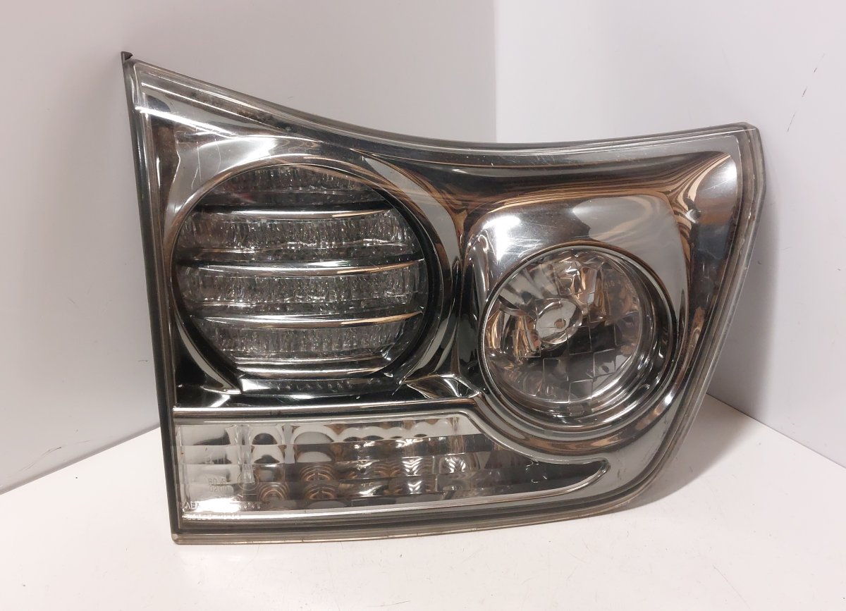 Lexus RX Inner tail light, left