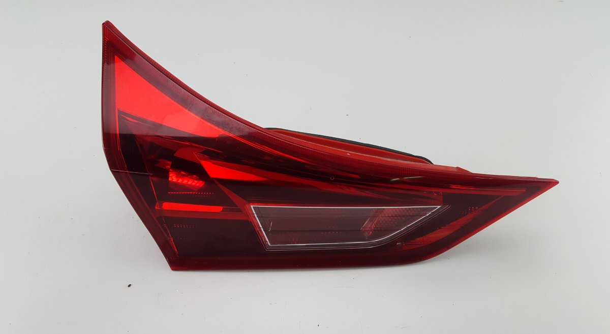 Toyota Auris Inner tail light, left 05170237 Inner tail light, left TOYOTA AURIS (E...