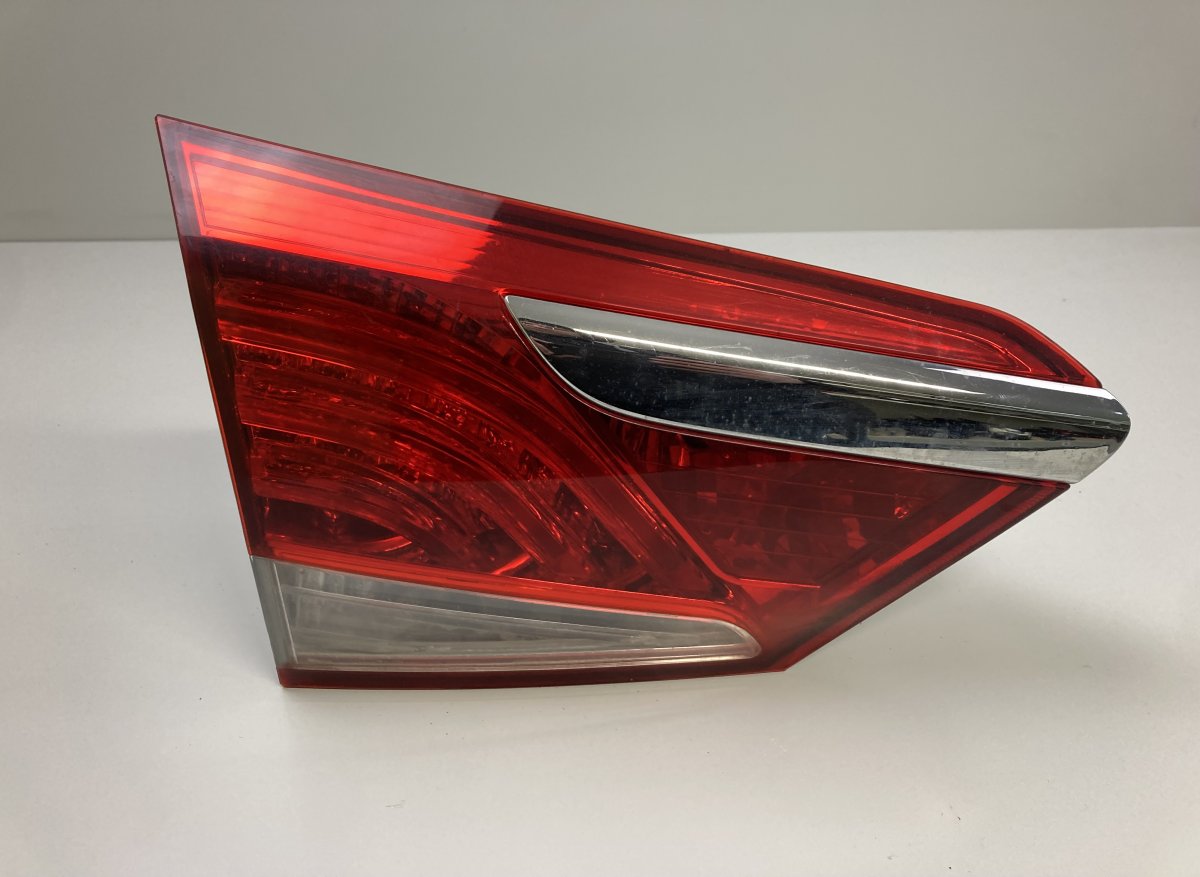 Hyundai i40 Inner tail light, left 924033Z000 92403-3Z000 Inner tail light, left H...