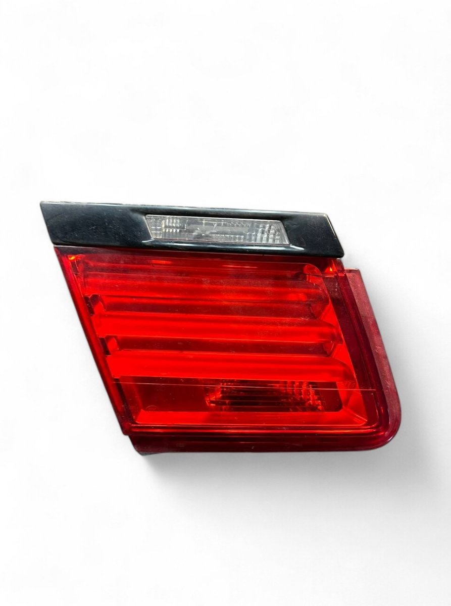 BMW 7 (F01 / F02 / F03 / F04) Inner tail light, left 7182205 63217182205 Inner tail light, left BMW ...