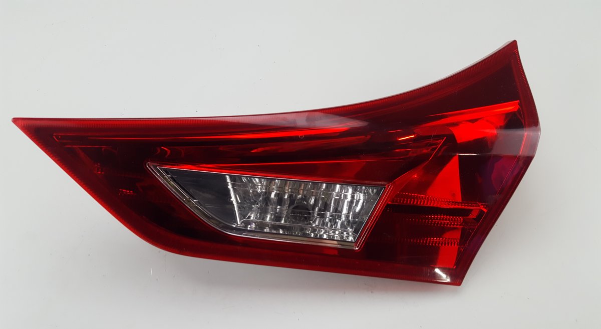 Toyota Auris Inner tail light, right 05170237 Inner tail light, right TOYOTA AURIS (...