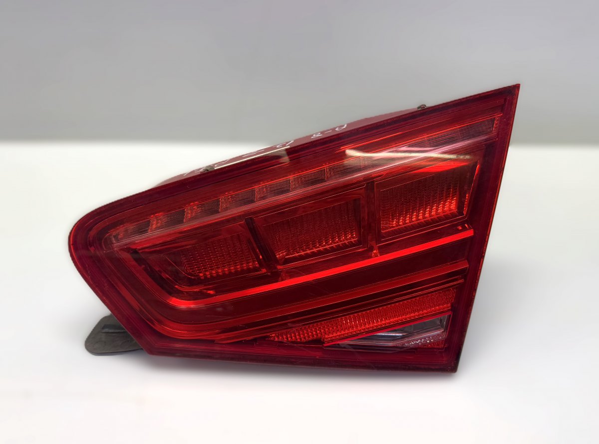 Audi A8 (D4) Inner tail light, right 4H0945094 Inner tail light, right AUDI A8 (4H) ...