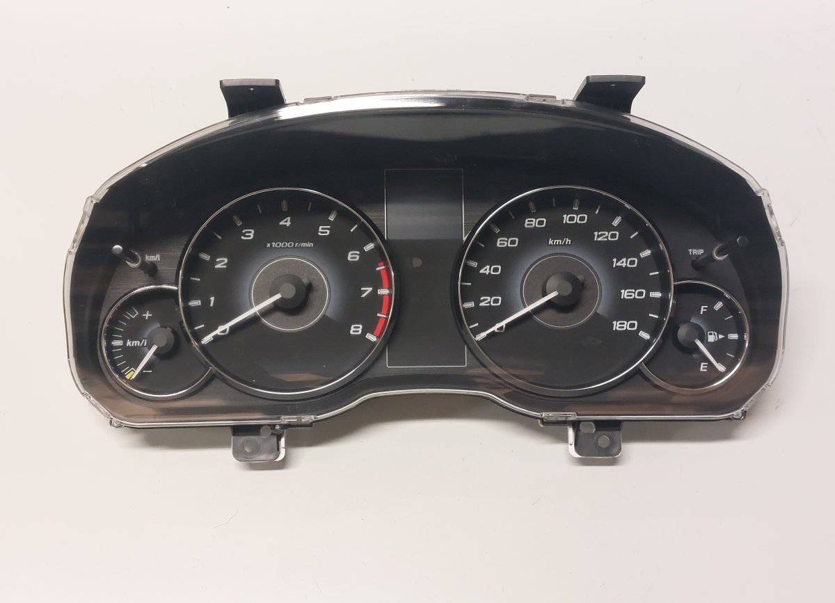Subaru Legacy prietaisai