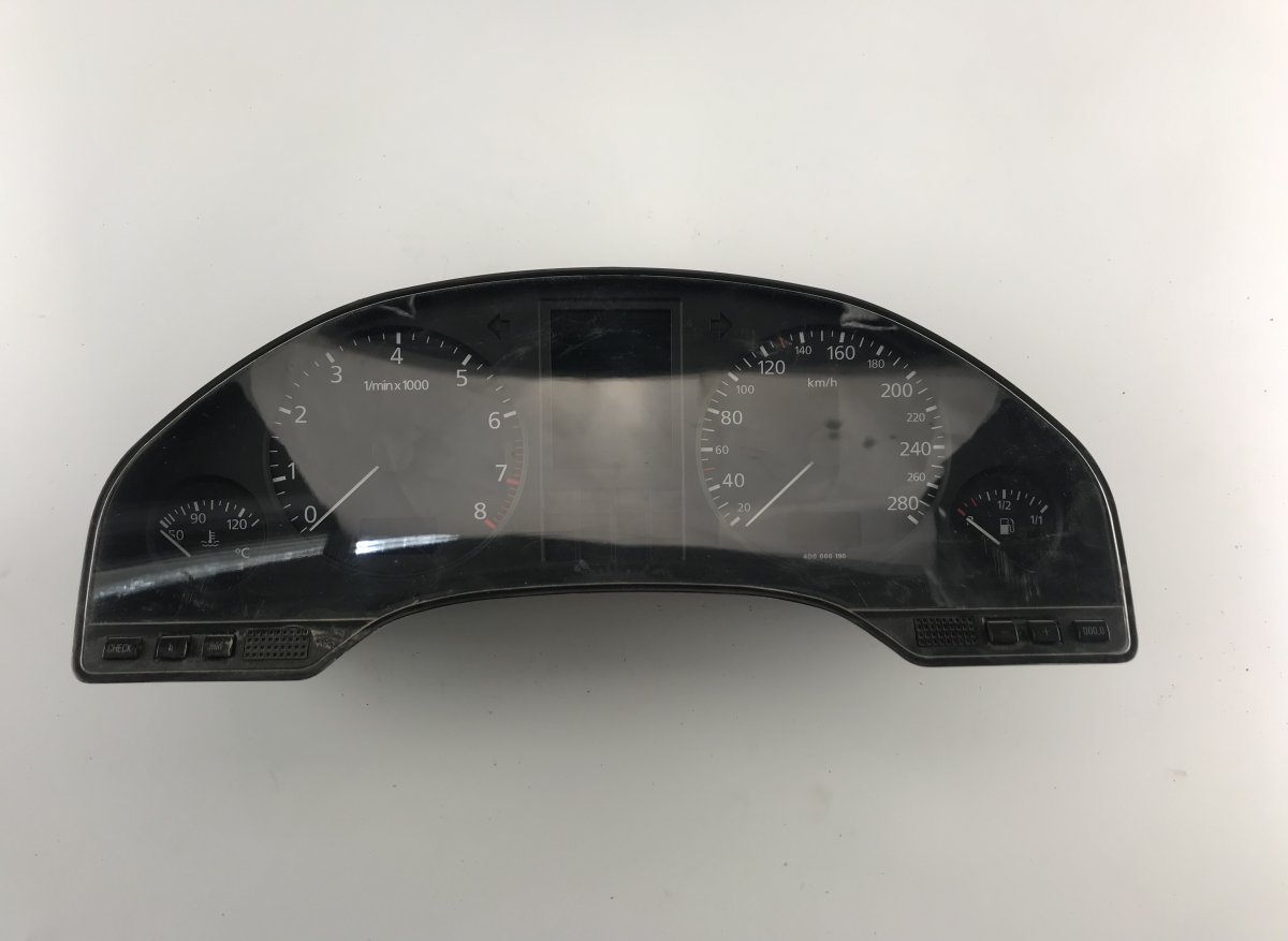 Audi A8 (D2) instrument cluster 81117764 110008639 110008007 88311216 883112162...