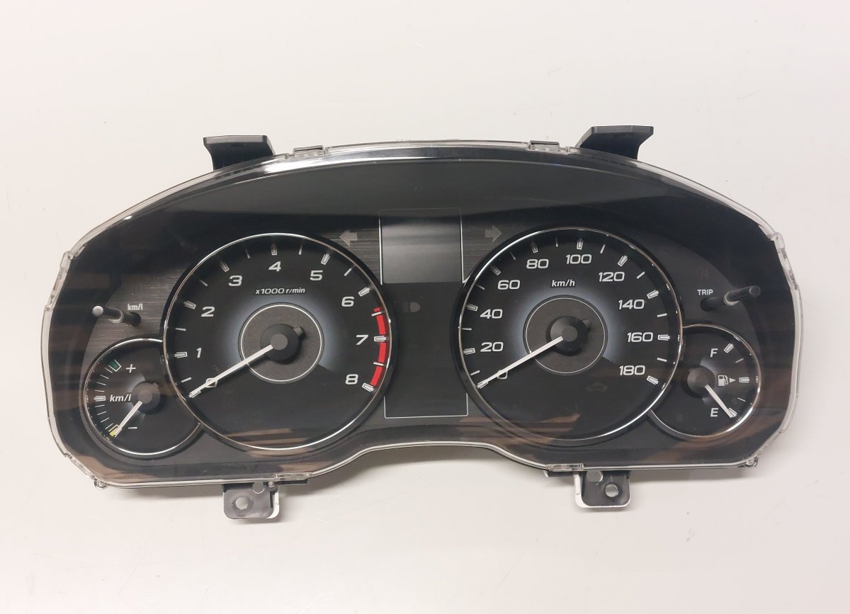 Subaru Legacy prietaisai