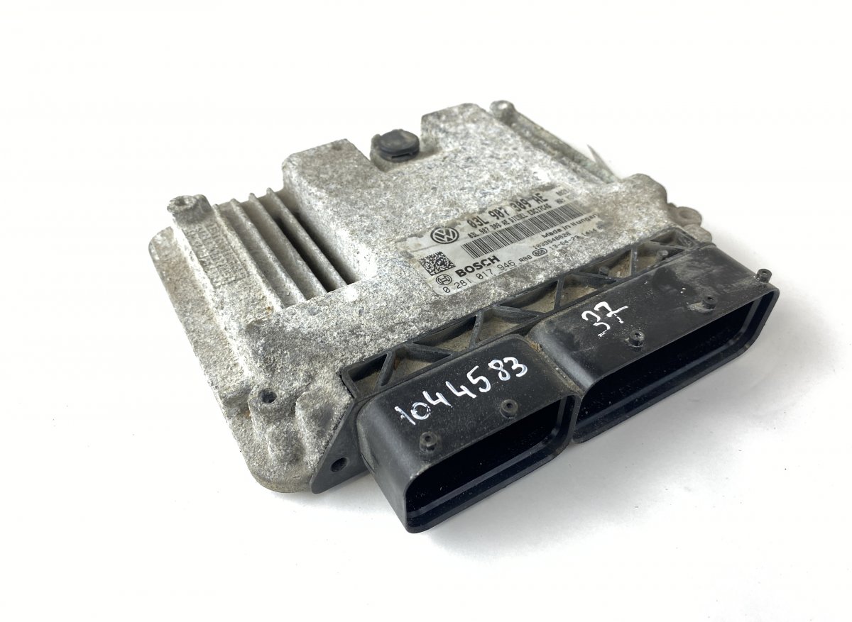 Volkswagen Passat (B7) Engine Control Unit / module (ECU) 0281016374 0281017946 Engine Control Unit / mod...