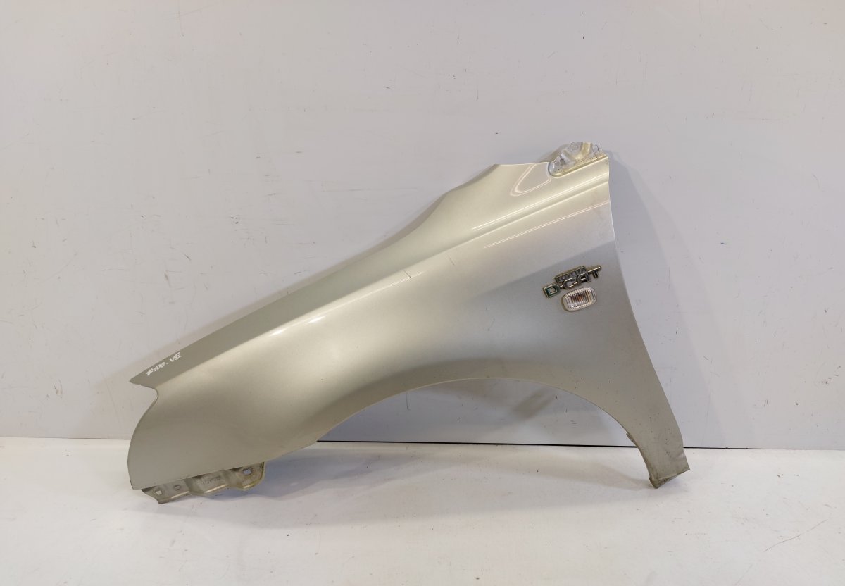 Toyota Avensis (T25) Fender Front Left Fender Front Left TOYOTA AVENSIS (T250) (2003-2...