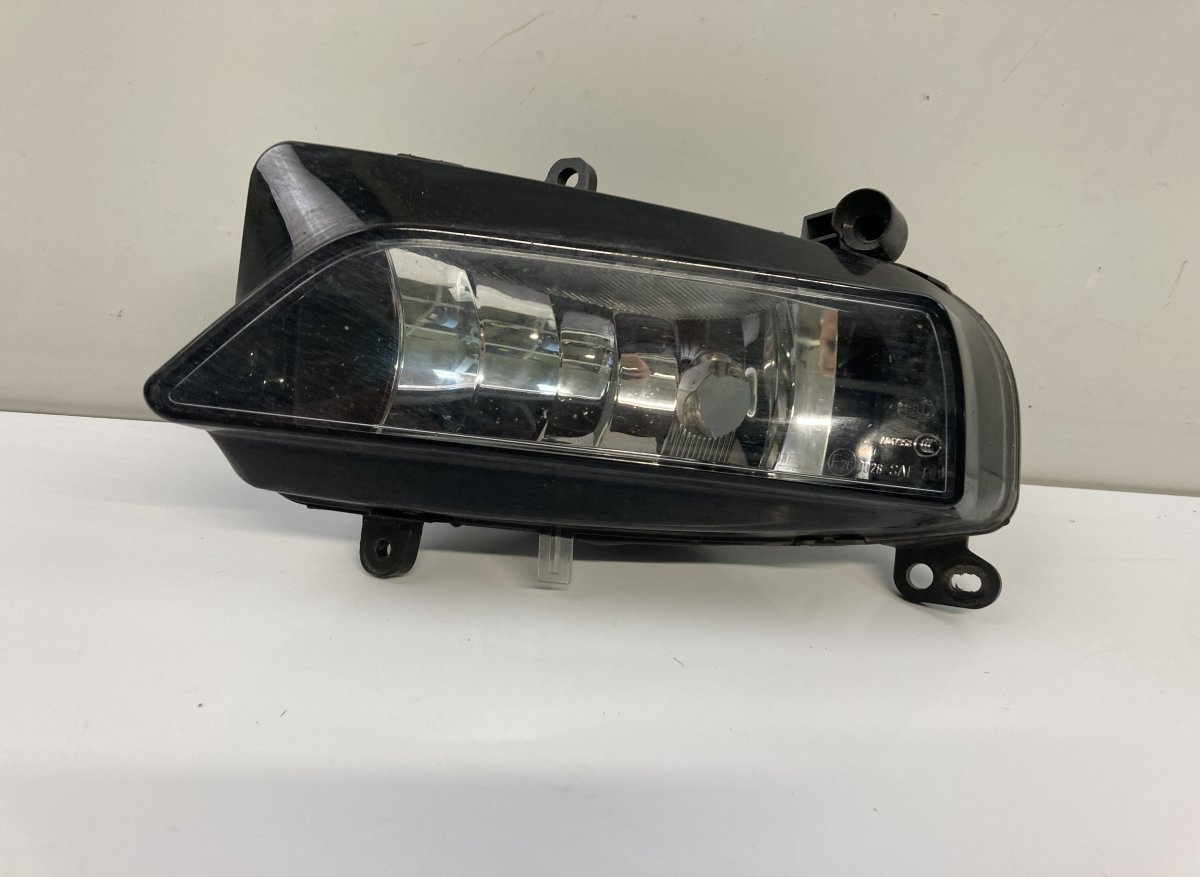 Audi A5 (B8) Fog Lamp Front Left 8T0941699G 1NE010832-03 Fog Lamp Front Left AUD...