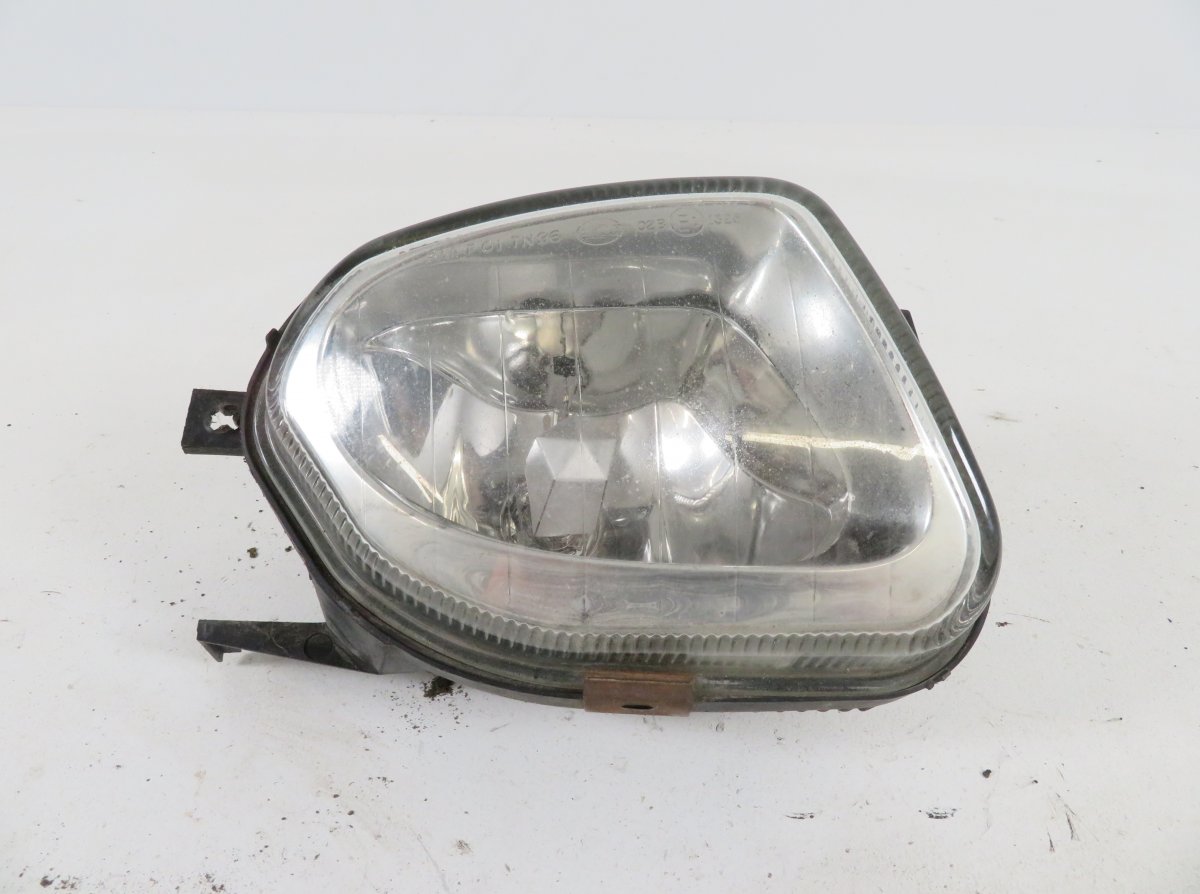 Mercedes-Benz Sprinter (W906) Fog Lamp Front Right A9068200956 Fog Lamp Front Right MERCEDES-BENZ ...