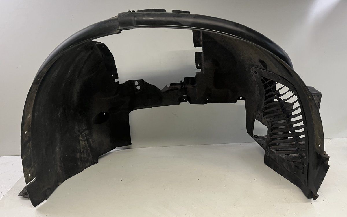 51717180618 51717180622 Fender inner liner Front Right BMW X6 (E71, E72) (2008-2014)
