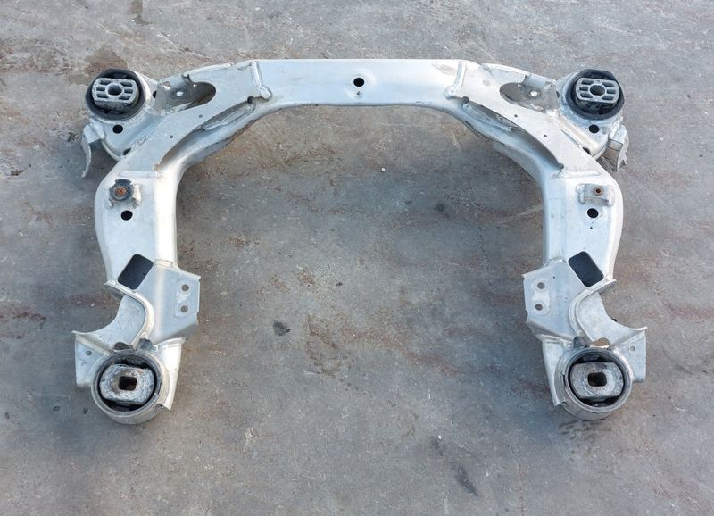 3D0399313P 31941017 Front Axle Beam VW PHAETON (3D) (2002-2016)
