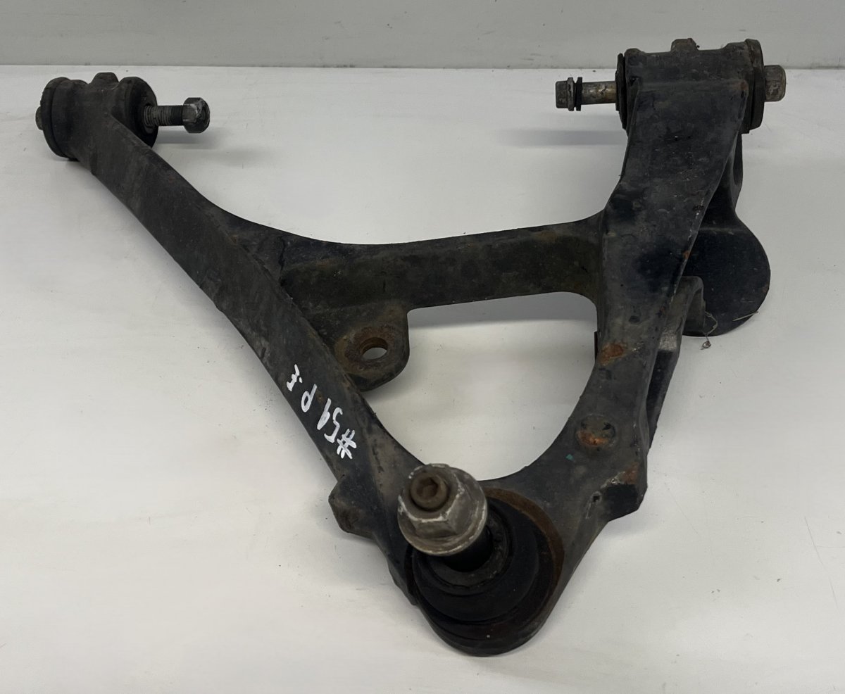 Cadillac Escalade Front Axle Track Control Arm lower Right 15047210R Front Axle Track Control Arm lower Ri...