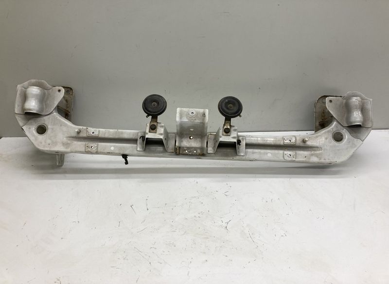 6400A781 6400A480 8211A001 Front Bumper Beam MITSUBISHI OUTLANDER II (CW, ZG, ZH) (2006-2012)