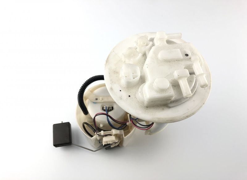 7702002200 Fuel delivery pump TOYOTA AVENSIS (T270) (2009-2018)