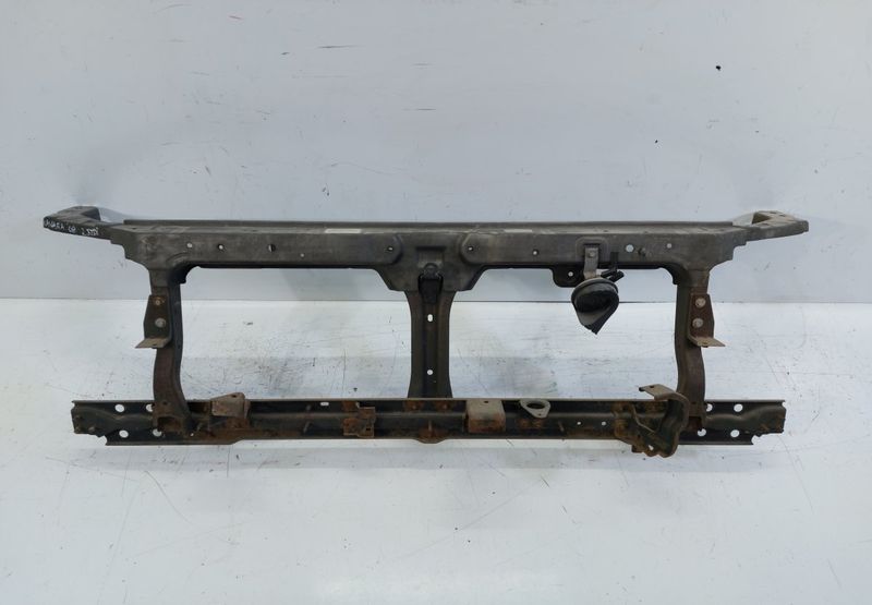 F25005X0MA Front panel NISSAN NAVARA II / NP300 (D40) (2004-2021)