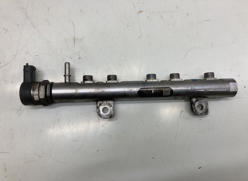 35022119G 0445216044 Fuel Distributor / fuel rail JEEP GRAND CHEROKEE IV (WK, WK2) (2010-2021)