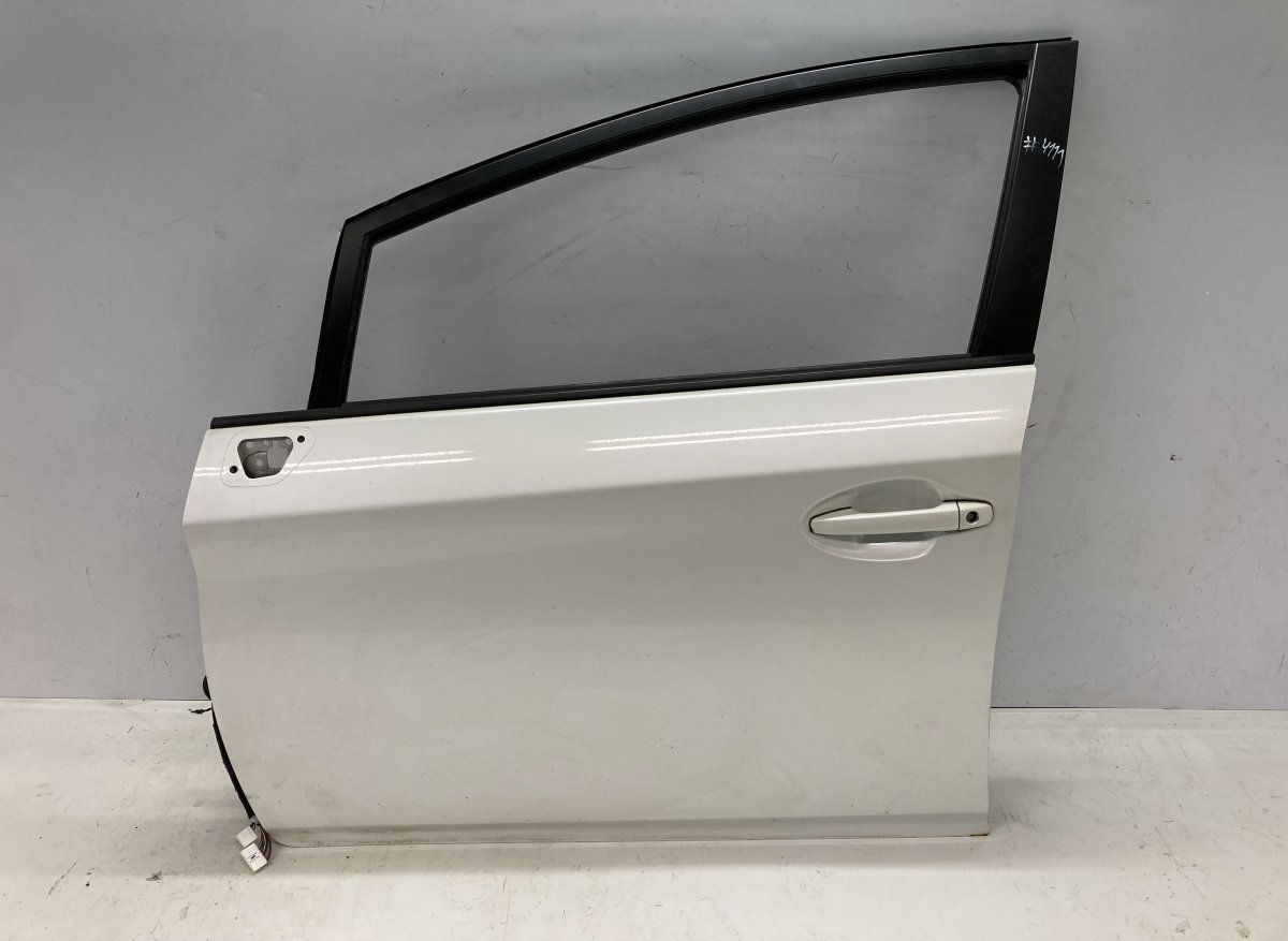 Toyota Prius Door Front Left 6700247070 Door Front Left TOYOTA PRIUS III (XW...