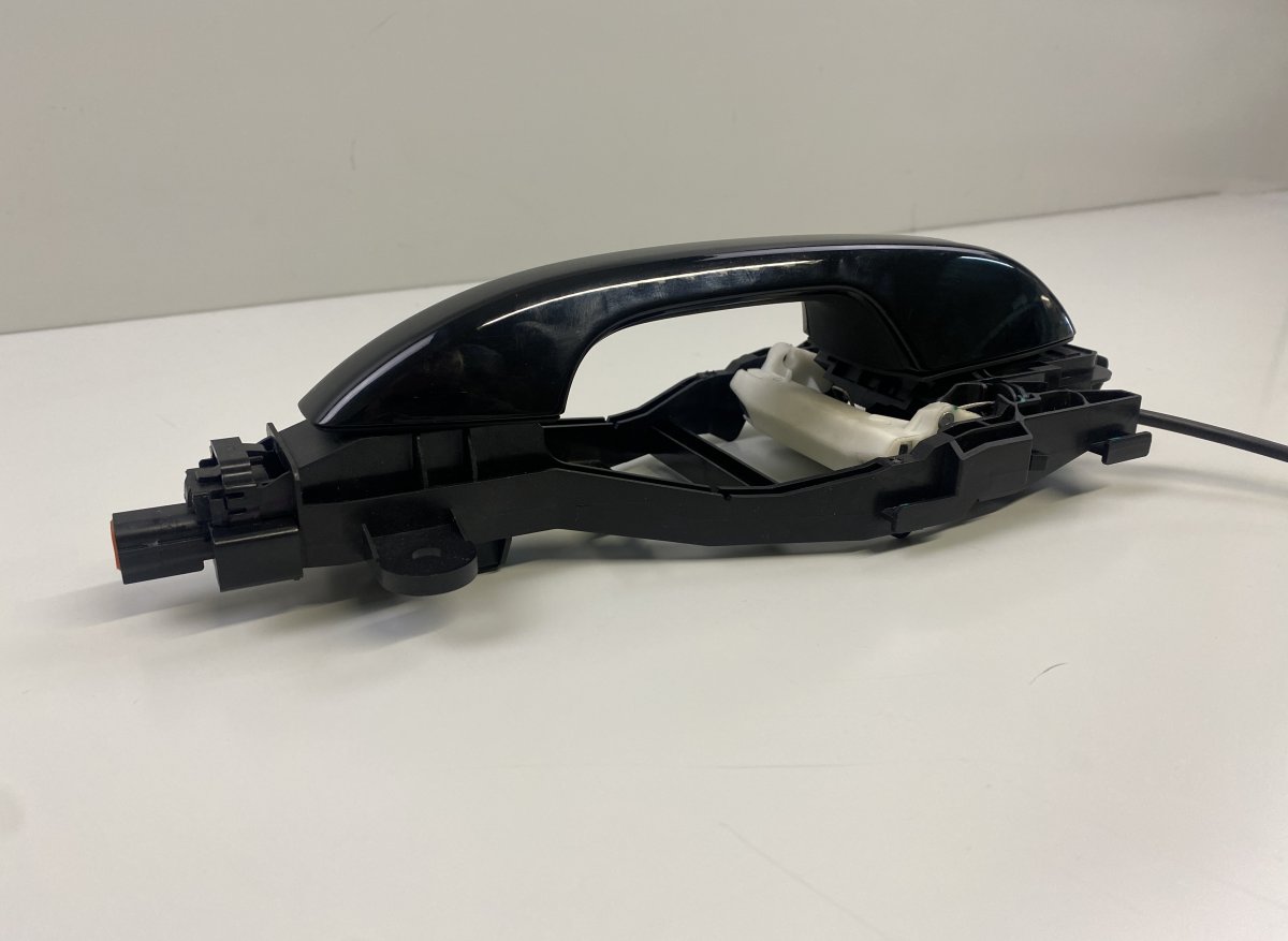 Volvo XC40 / EX40 Door Handle Exterior Front Right 39791876 Door Handle Exterior Front Right VOLVO...