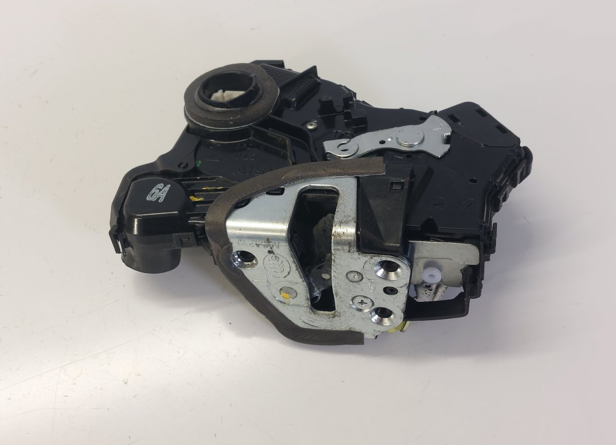 Toyota Auris Door Lock Front Left A084219 Door Lock Front Left TOYOTA AURIS (E18)...