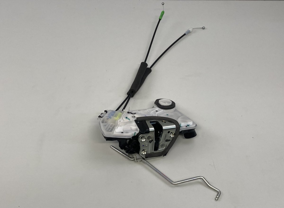 Toyota Corolla Door Lock Front Right 6903002511 Door Lock Front Right TOYOTA COROLLA...