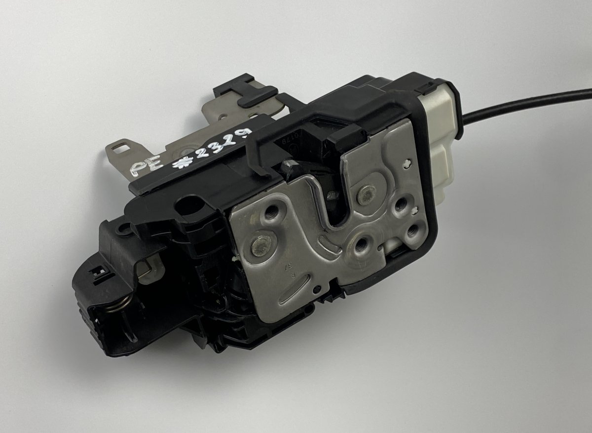 Volvo XC90 Door Lock Front Right C73367-101 Door Lock Front Right VOLVO XC90 II ...