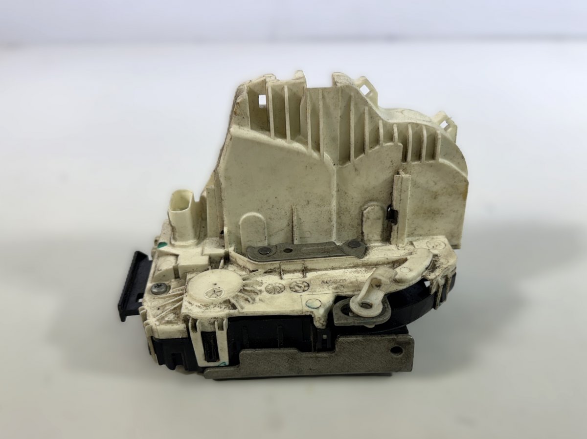 Jeep Grand Cherokee (WK) Door Lock Front Right P04589924AF 04589924AF Door Lock Front Right JE...