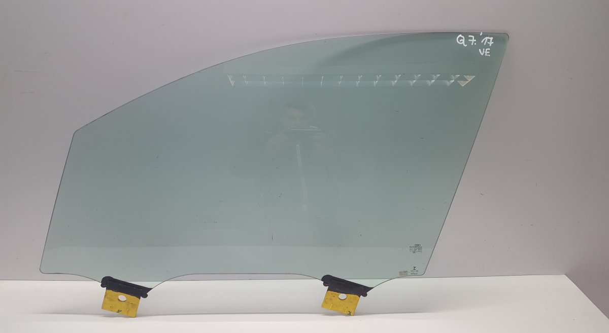 Audi Q7 (4M) Door window glass front left 43R-00050 Door window glass front left AUDI Q7 ...