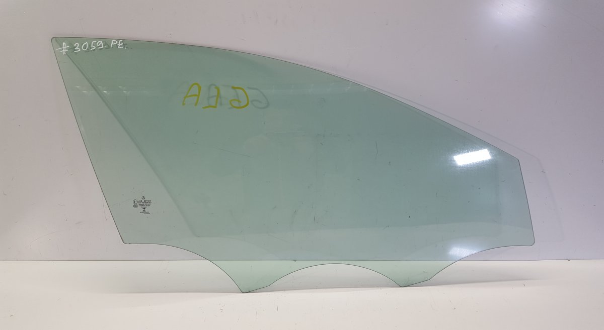 Mercedes-Benz GLA (X156) Door window glass front right DOT459M540AS2 Door window glass front right MER...