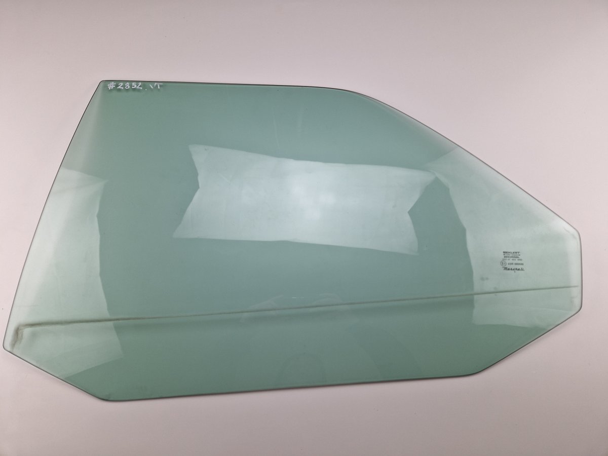Maserati Quattroporte Door window glass rear left 43R000588 Door window glass rear left MASERATI ...