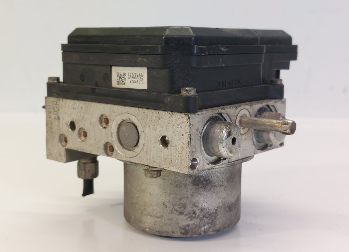 Nissan X-Trail ABS hydraulic unit / pump A98000EK2 TD8405 TD8405 ABS hydraulic unit / pu...