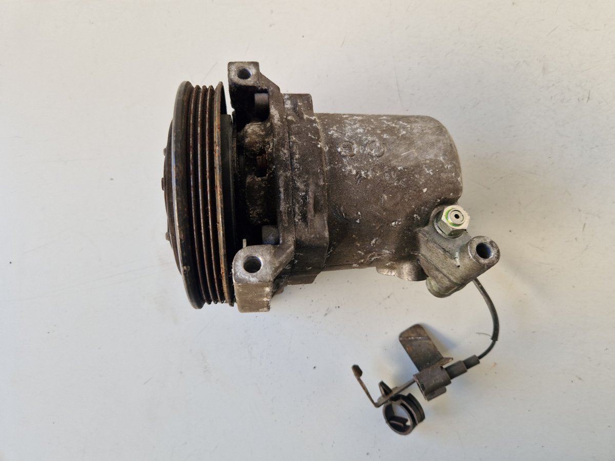 Subaru Impreza AC / aircon Compressor 73111FE030 A4201101A00003 AC / aircon Compresso...