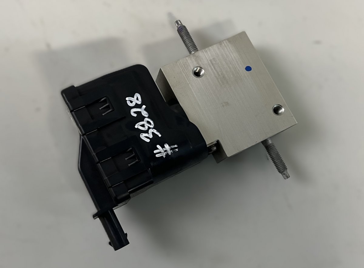 Citroen C4 AC Expansion Valve T16961CB AC Expansion Valve CITROËN C4 III / X ...