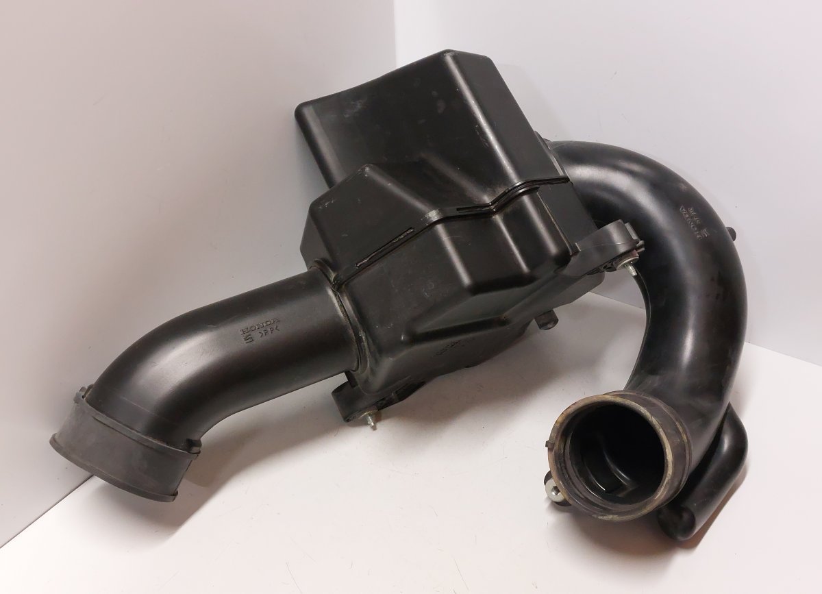 Honda Legend Air intake resonator box 17230RJAA00 Air intake resonator box HONDA LEGE...