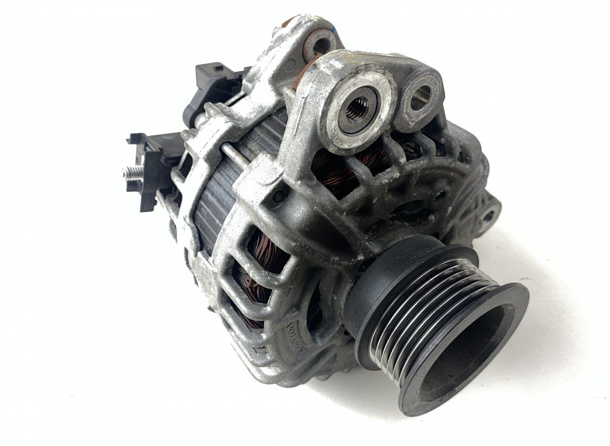0125812009 Alternator VOLVO V40 (2012-2019)