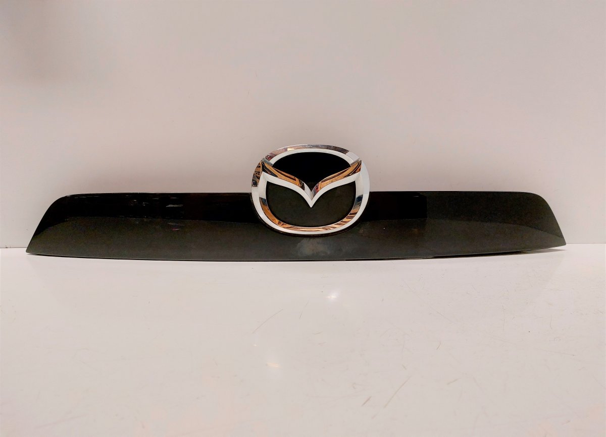 Mazda CX-5 (KE) Bootlid / tailgate moulding KD53-50811 KD5350811 Bootlid / tailgate mouldin...