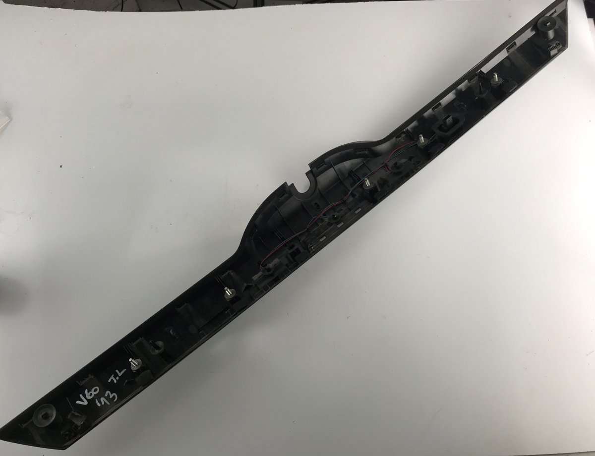 Volvo S60 Bootlid / tailgate moulding Bootlid / tailgate moulding VOLVO S60 II / V60 ...