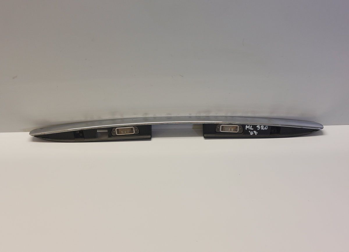A1647400893 Bootlid / tailgate moulding MERCEDES-BENZ ML-CLASS (W164) (2005-2011)