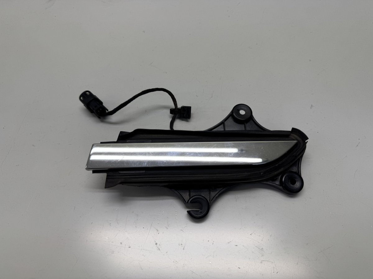 Tesla Model X Door Handle Exterior Front Left 103541800E Door Handle Exterior Front Left TESL...