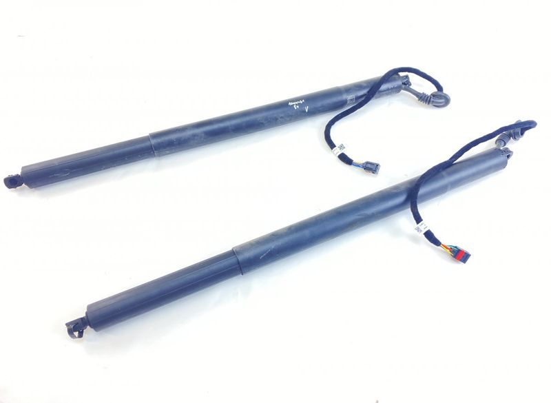 83A827851F Bootlid / tailgate strut set AUDI Q3 (F3B, F3N) (2018-)