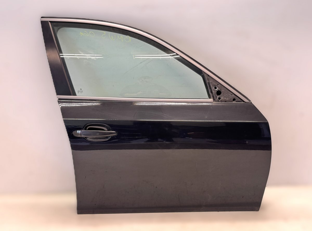 BMW 5 (E60 / E61) Door Front Right 41517202340 Door Front Right BMW 5 (E60, E61) (...
