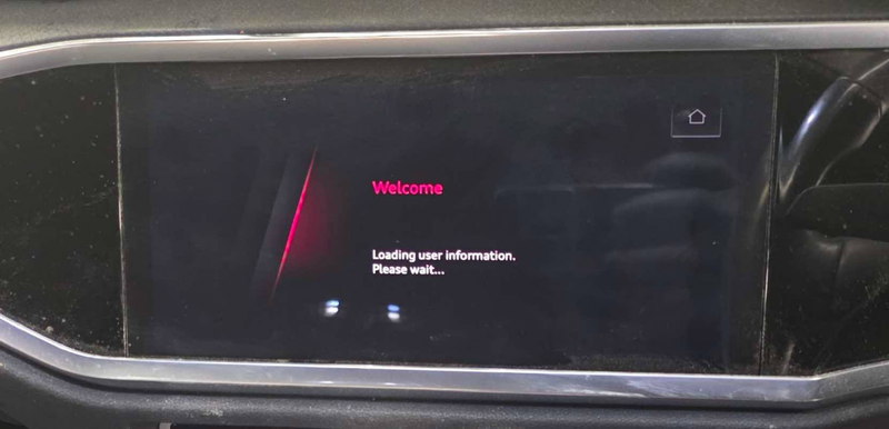 83A919605C Dash screen AUDI Q3 (F3B, F3N) (2018-)