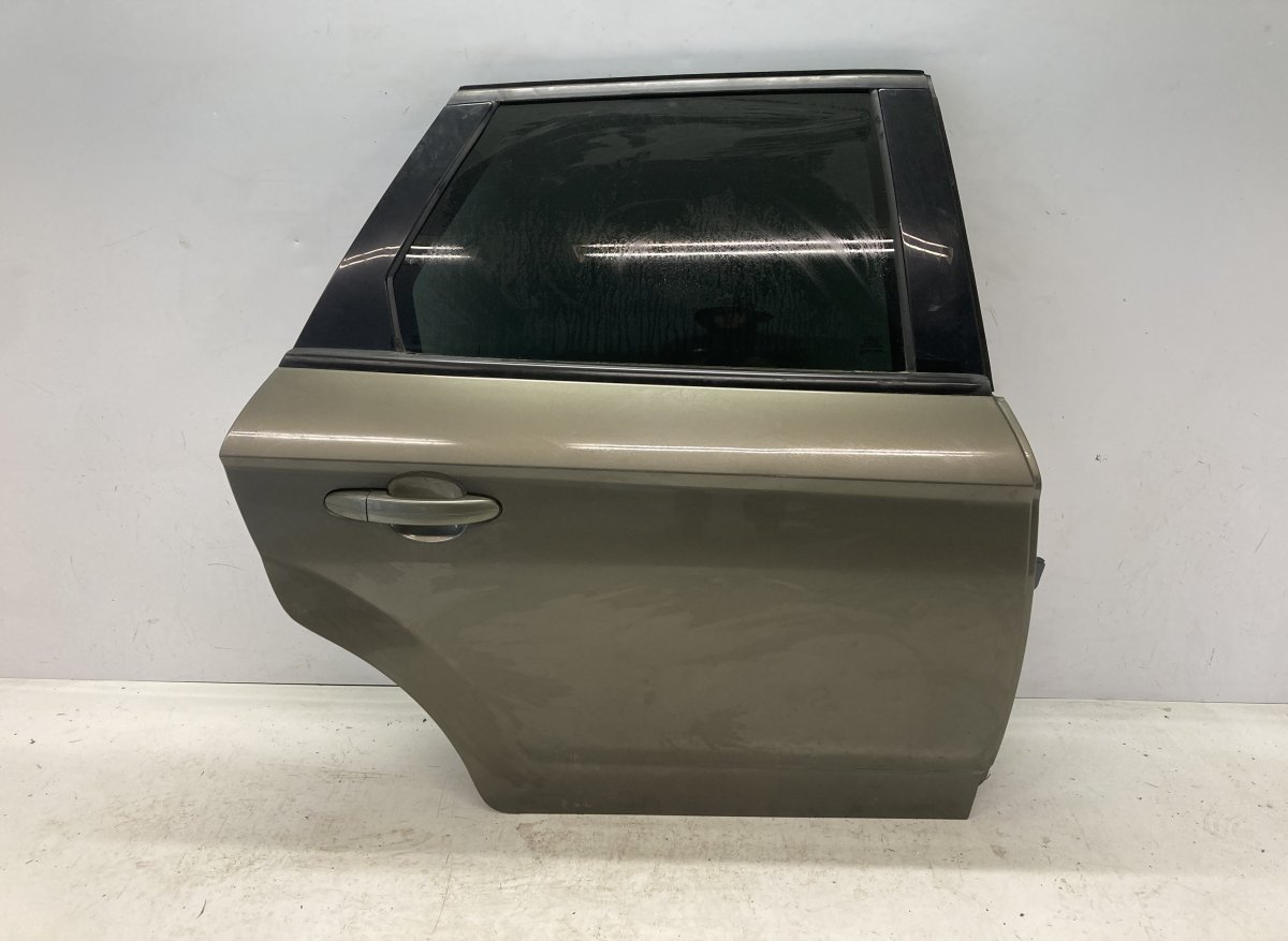 Ford Mondeo Door Rear Right PBS71N24630AA Door Rear Right FORD MONDEO Mk IV...