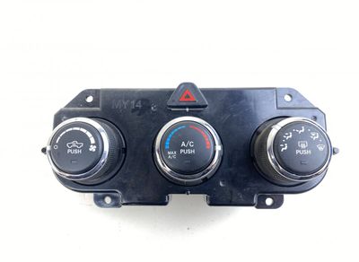 68268190AA Panneau de commande de chauffage RAM RAM 1500 2500 3500 (DJ, DS) (2010-2018)
