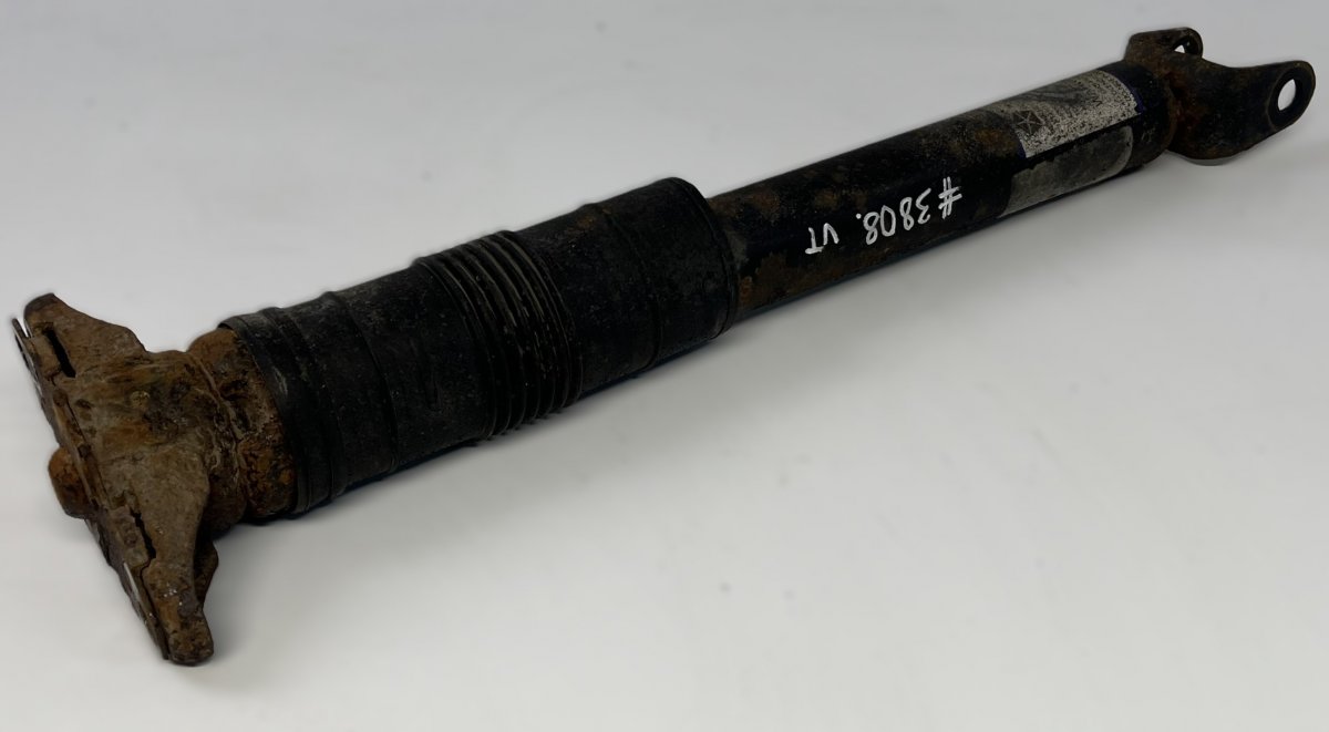 Jeep Grand Cherokee (WK) Shock Absorber Rear Left 68080212AC 1A14902A Shock Absorber Rear Left JE...