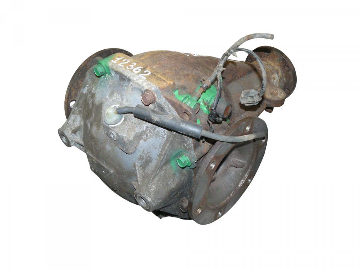 Mitsubishi Pajero Rear axle differential Rear axle differential MITSUBISHI PAJERO III (V...