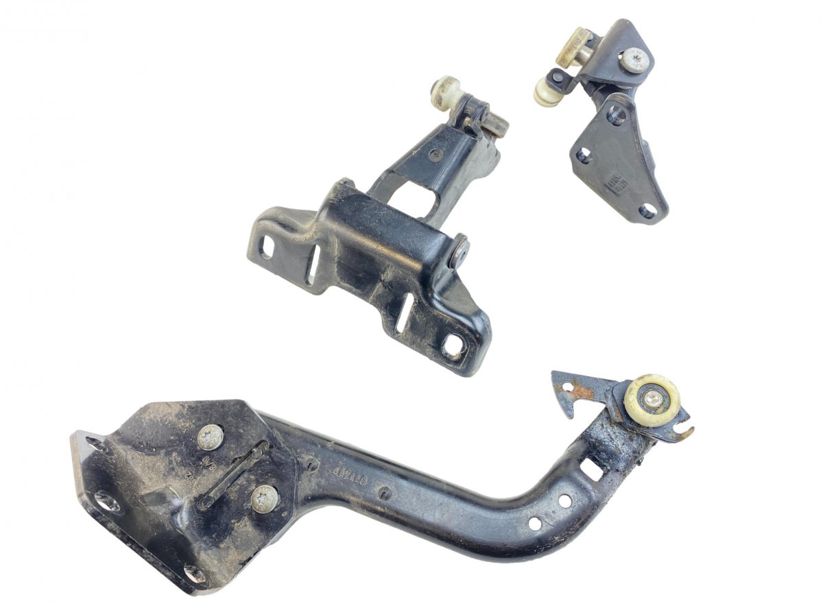 Mercedes-Benz Sprinter (W907 / W910)  Sliding door roller upper right A9107605000 A9107630100 A9107605700 Sliding doo...