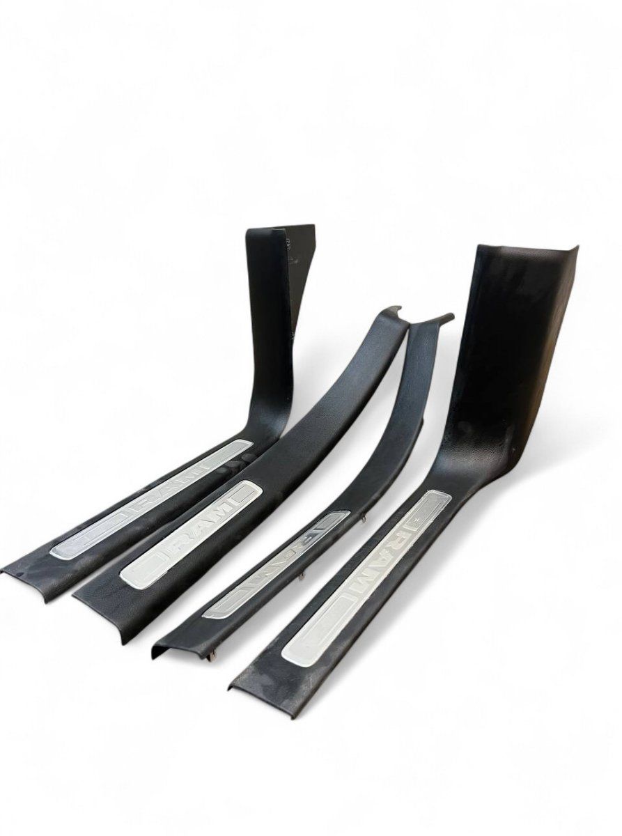 Scuff plate set RAM RAM Pickup (DT) (2018-)