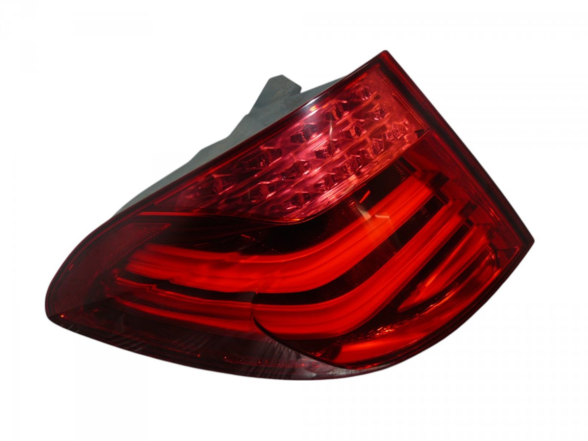 BMW 5 (E60 / E61) tail light left Tail light left BMW 5 GRAN TURISMO (F07) (2009-...