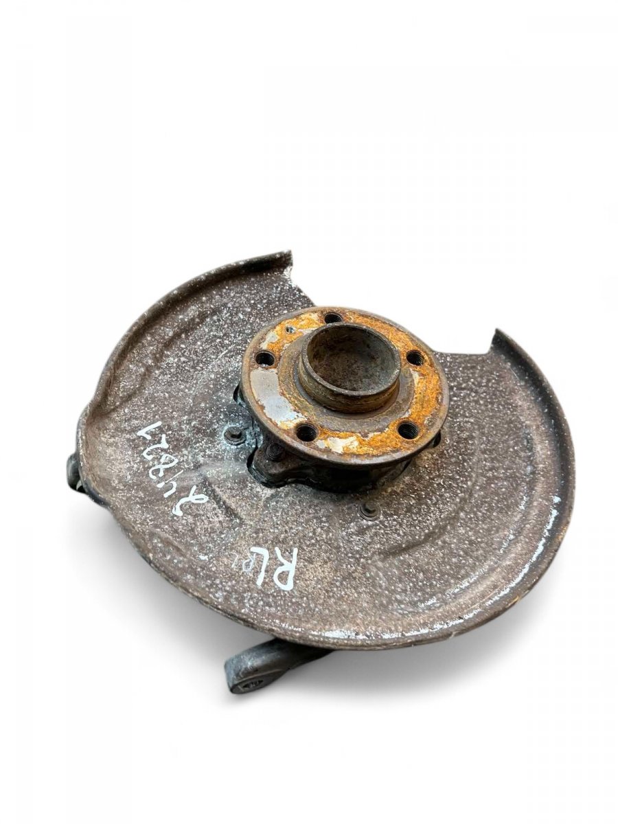 Volvo S90 Wheel bearing housing rear left 31658529 Wheel bearing housing rear left VOLVO ...